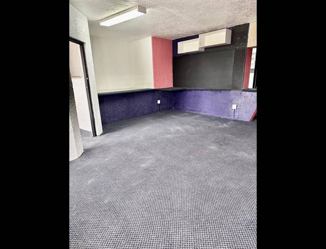 1 bed property to rent in GLENVISTA